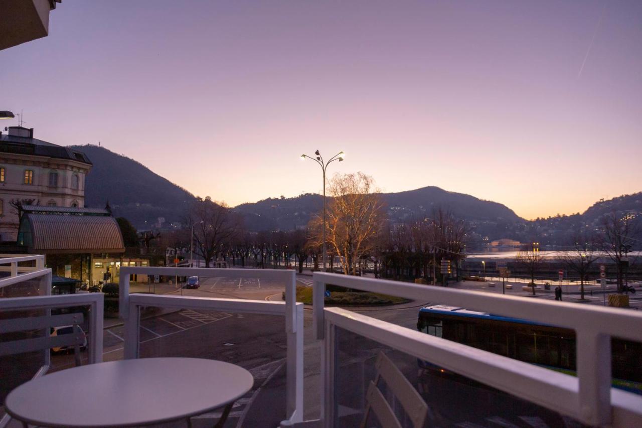 Le Stanze Del Lago Lake View Como Ngoại thất bức ảnh